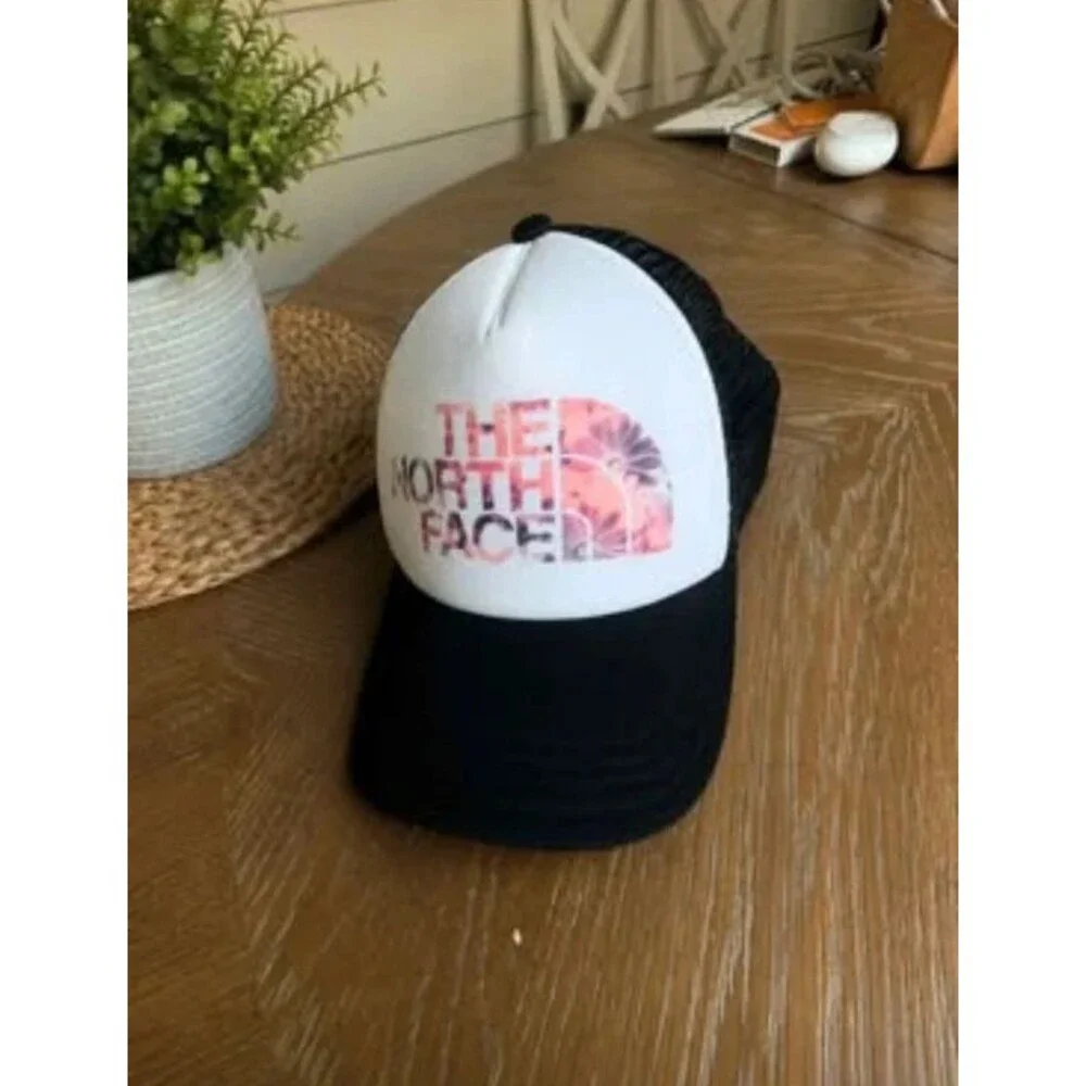 The North Face Kids Floral Trucker Cap Youth M/M
